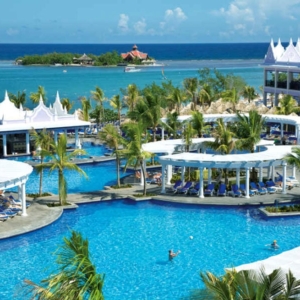 Falmouth Cruise Port to Montego Bay Hotels